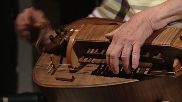 koncert w wykonaniu Luise Buisman (lira korbowa) i Huberta Sieleckiego (kobza) - Konteksty 2016, Sokołowsko