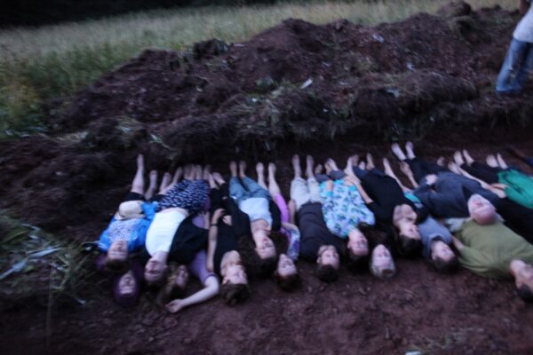 martin_zet_mass_grave_konteksty_2014_contexts_fot_polak_grzegorski20