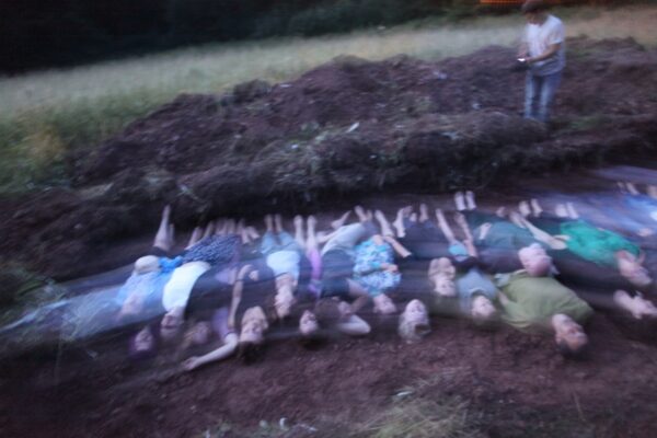 martin_zet_mass_grave_konteksty_2014_contexts_fot_polak_grzegorski21