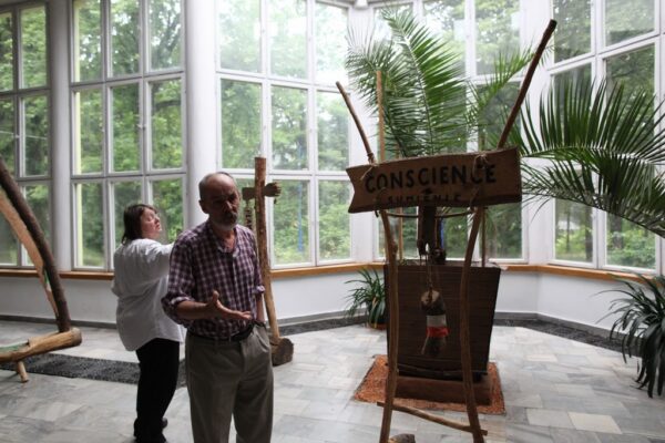 bettina-beres-jerzy-hanusek_pomnik-artysty-fot-marcin-polak-jerzy-grzegorski-1