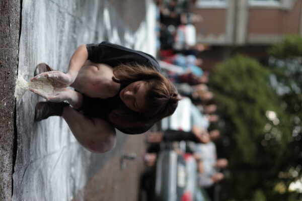 Jagoda Kozon, performance Wnikanie, Konteksty 2017, Sokołowsko, fot. Polak Grzegorski (111)