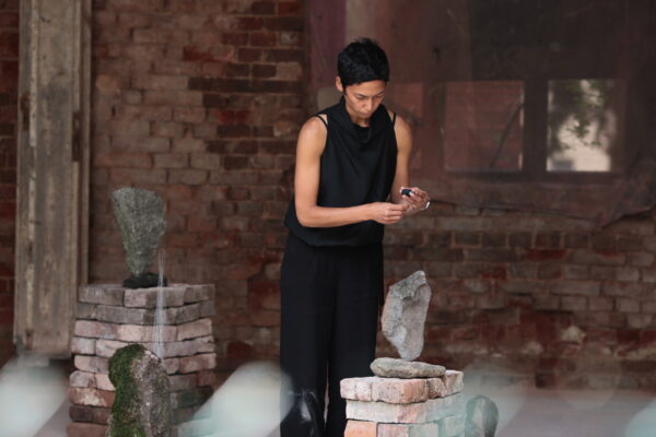 Jasmin Schaitl, Performance Connected Balance, Konteksty 2017, Sokołowsko, fot. Polak Grzegorski (30)