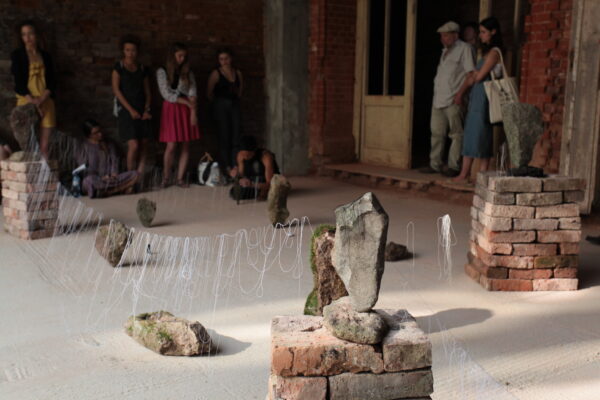 Jasmin Schaitl, Performance Connected Balance, Konteksty 2017, Sokołowsko, fot. Polak Grzegorski (66)