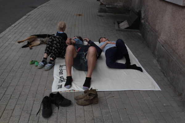 katharinajej, Performance lie down with me, Konteksty 2017, Sokołowsko, fot. Polak Grzegorski (10)