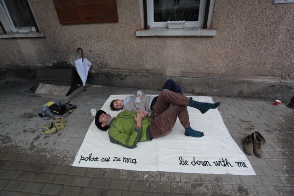katharinajej, Performance lie down with me, Konteksty 2017, Sokołowsko, fot. Polak Grzegorski (28)