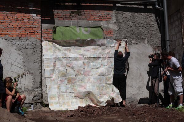 Oleksandr Maksymow, Performance Terytoria, aneksja, Konteksty 2017, Sokołowsko, fot. Polak Grzegorski (19)
