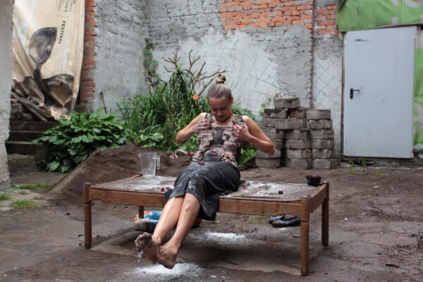 Olga Czychryk, Performance Ślad, Konteksty 2017, Sokołowsko, fot. Polak Grzegorski (108)