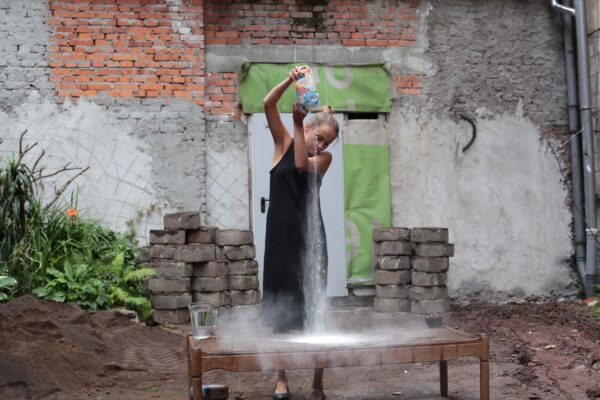 Olga Czychryk, Performance Ślad, Konteksty 2017, Sokołowsko, fot. Polak Grzegorski (24)