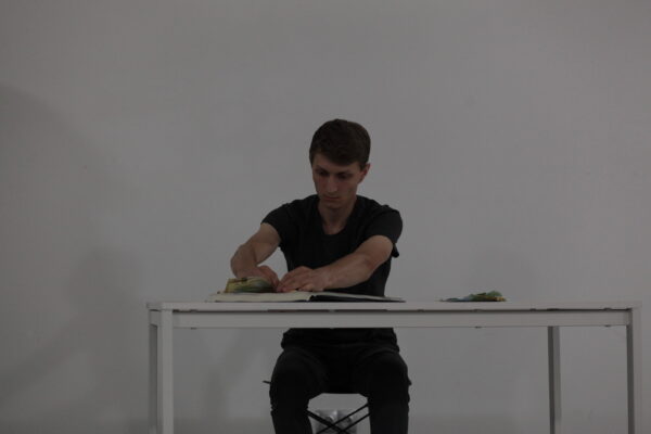 Vitalii Shupliak, Performance Atlas Świata, Konteksty 2017, Sokołowsko, fot. Polak Grzegorski (22)