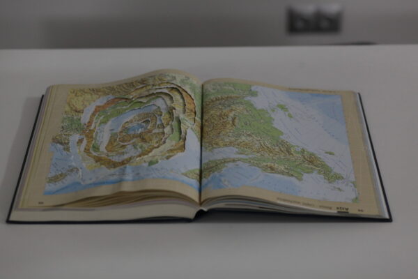 Vitalii Shupliak, Performance Atlas Świata, Konteksty 2017, Sokołowsko, fot. Polak Grzegorski (28)