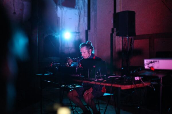 Konteksty_Krystian Batyjewski FOTO Jerzy Grzegorski.JPG15_web