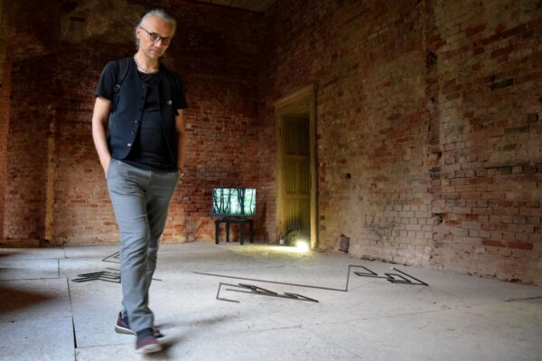 Michał Jakubowicz Rytmiczny performance Flmowo-linijny 27lipca2019 fot Ola Kanoniak (2)_mini